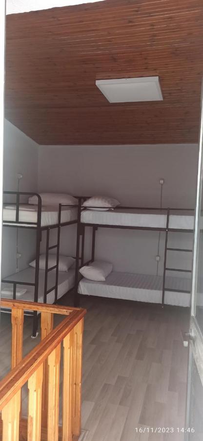 Royal Hostel Tirana Bagian luar foto