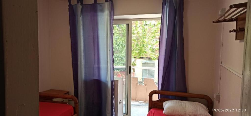 Royal Hostel Tirana Bagian luar foto